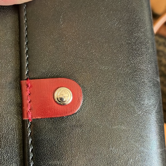 Vintage Gucci wallet! - Picture 2 of 16